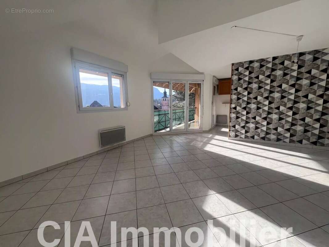 Appartement à MARIGNIER