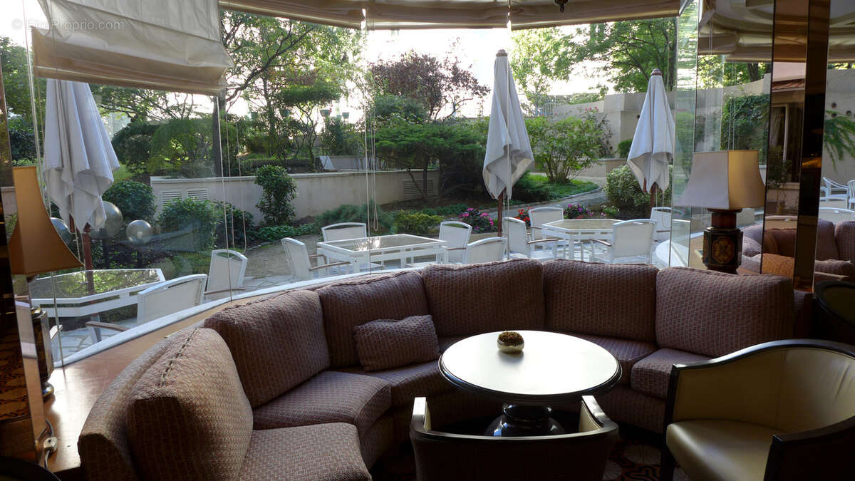 Appartement 2 pièces de 48m2 à Paris 17ème en Résidence pour Seniors - photo 5