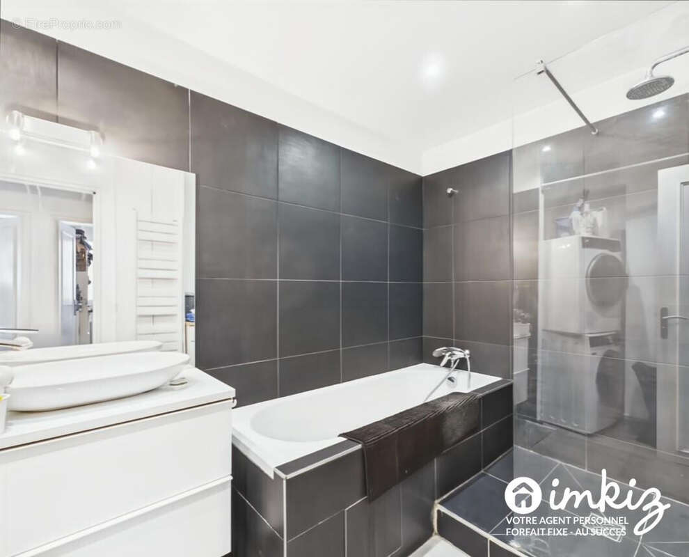 Appartement à PARIS-11E