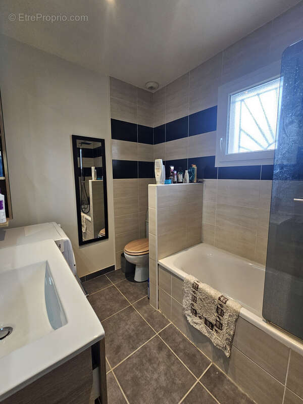 Maison à LUNEL-VIEL