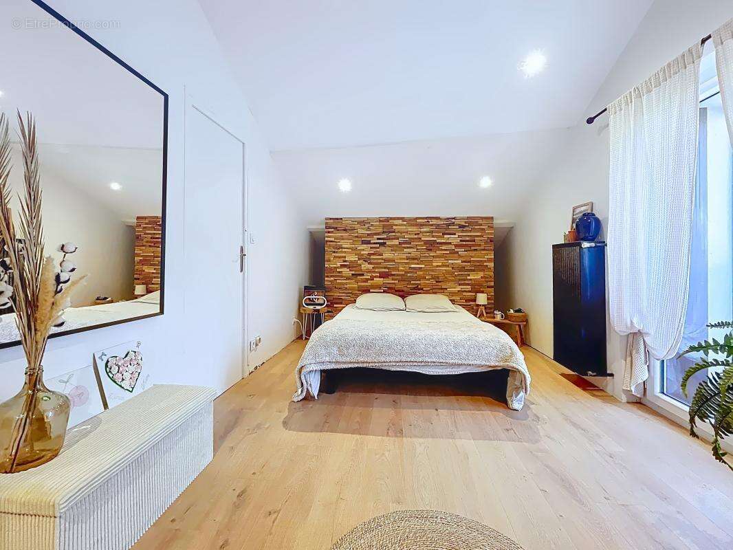 Maison à BOURG-LES-VALENCE