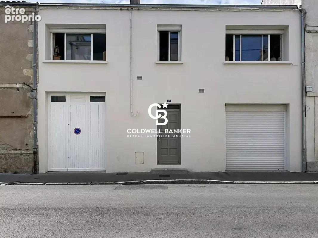 Vieux-Port de La Rochelle :  Un appartement - Deux garages - photo 2