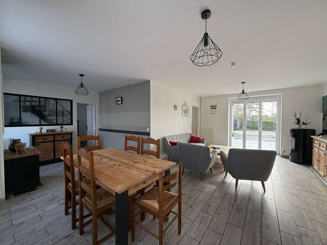 Maison à SAINT-AMBROIX