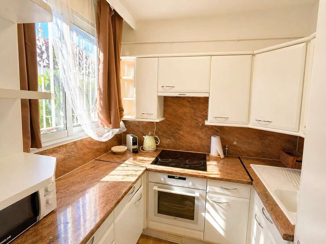 Appartement à BEAULIEU-SUR-MER
