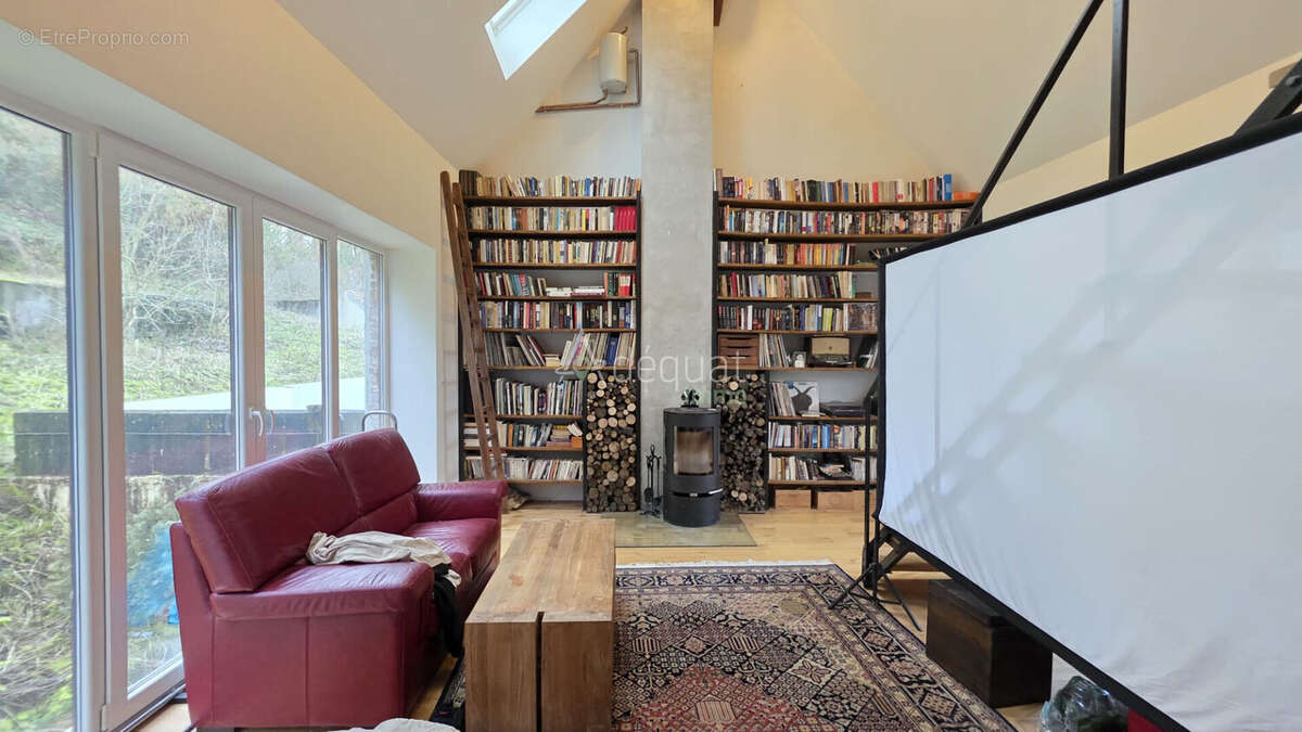 Maison - 6 chambres - 177 m² - photo 3