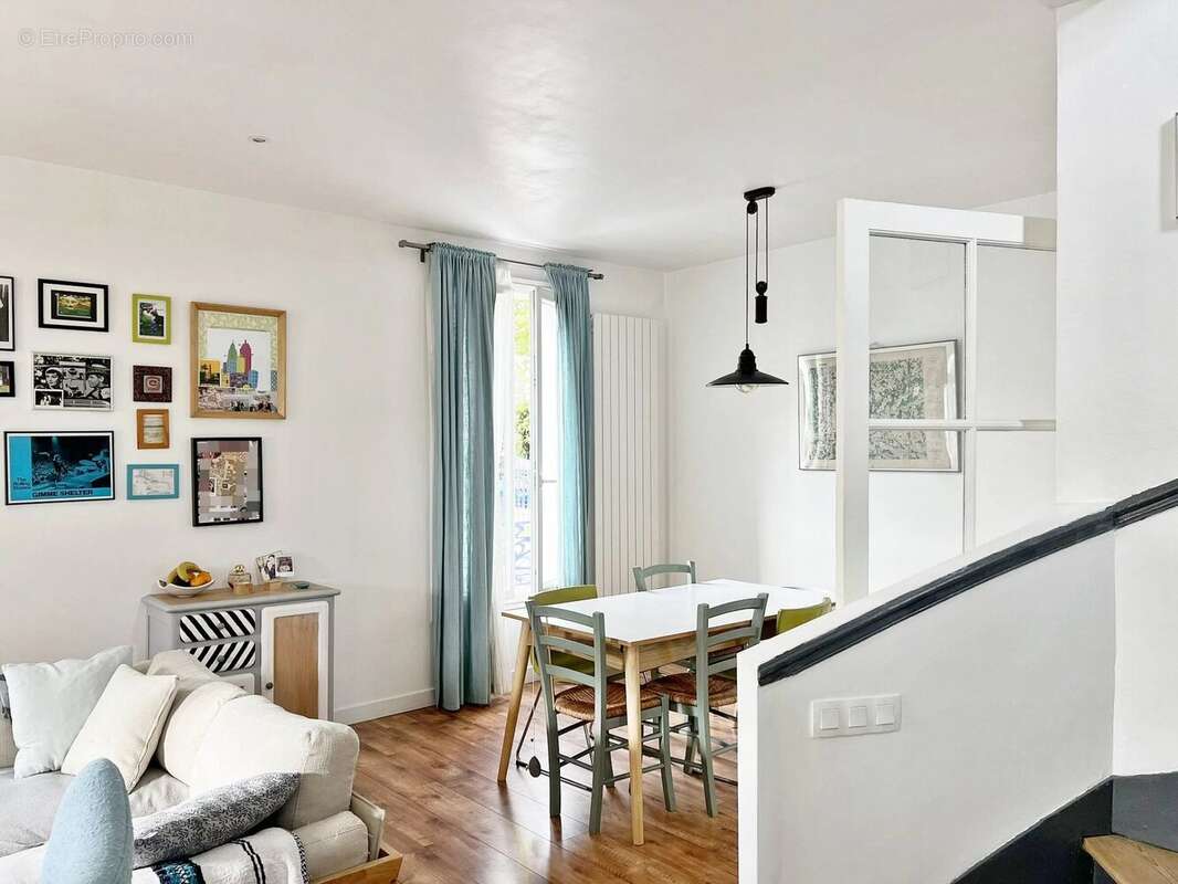 Maison à SAINT-MAUR-DES-FOSSES