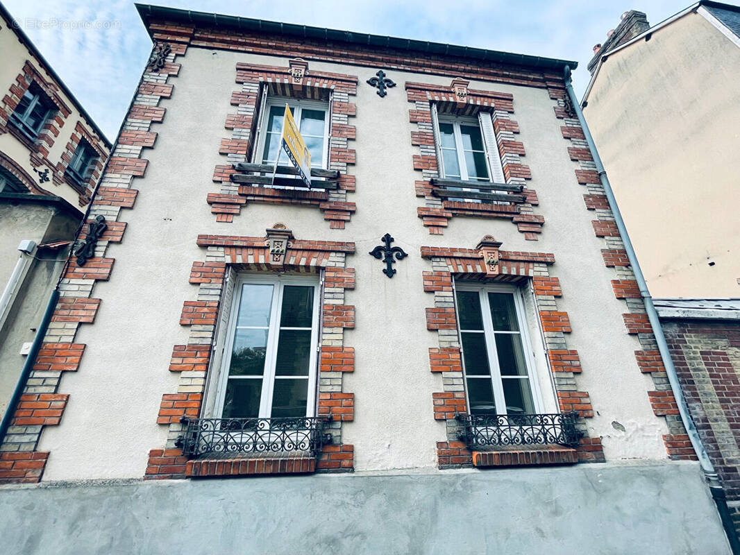 Maison à ELBEUF