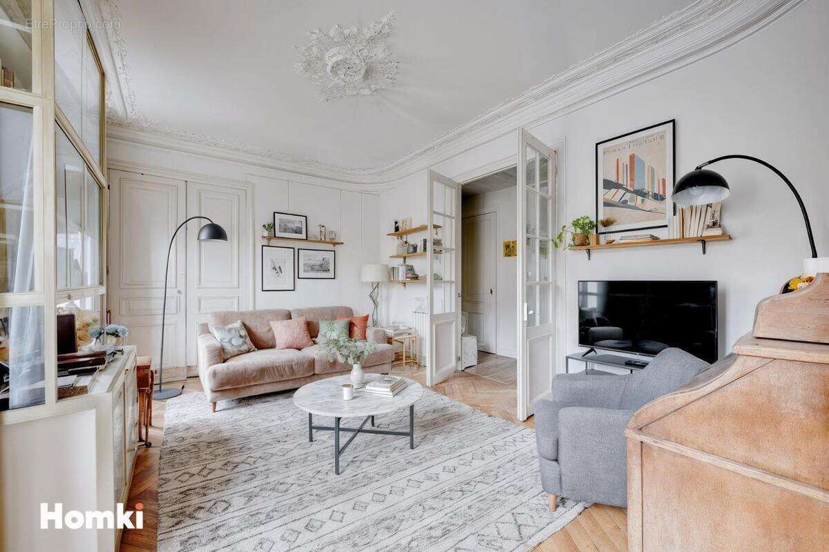 Appartement à PARIS-10E