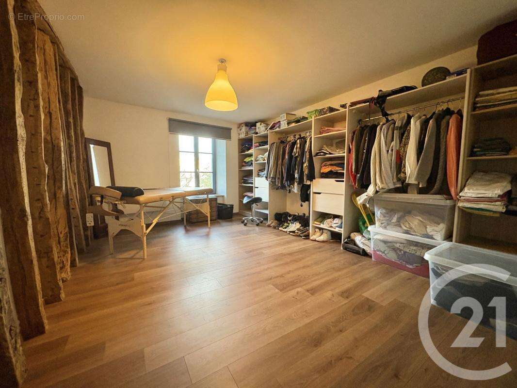 Maison à SAINT-JUNIEN