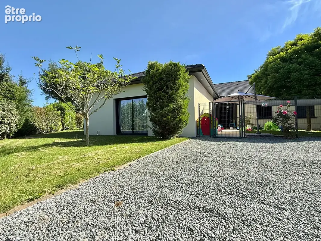 MANZAT / Villa contemporaine à vendre de 225 M2 habitables, belles prestations ! - photo 8