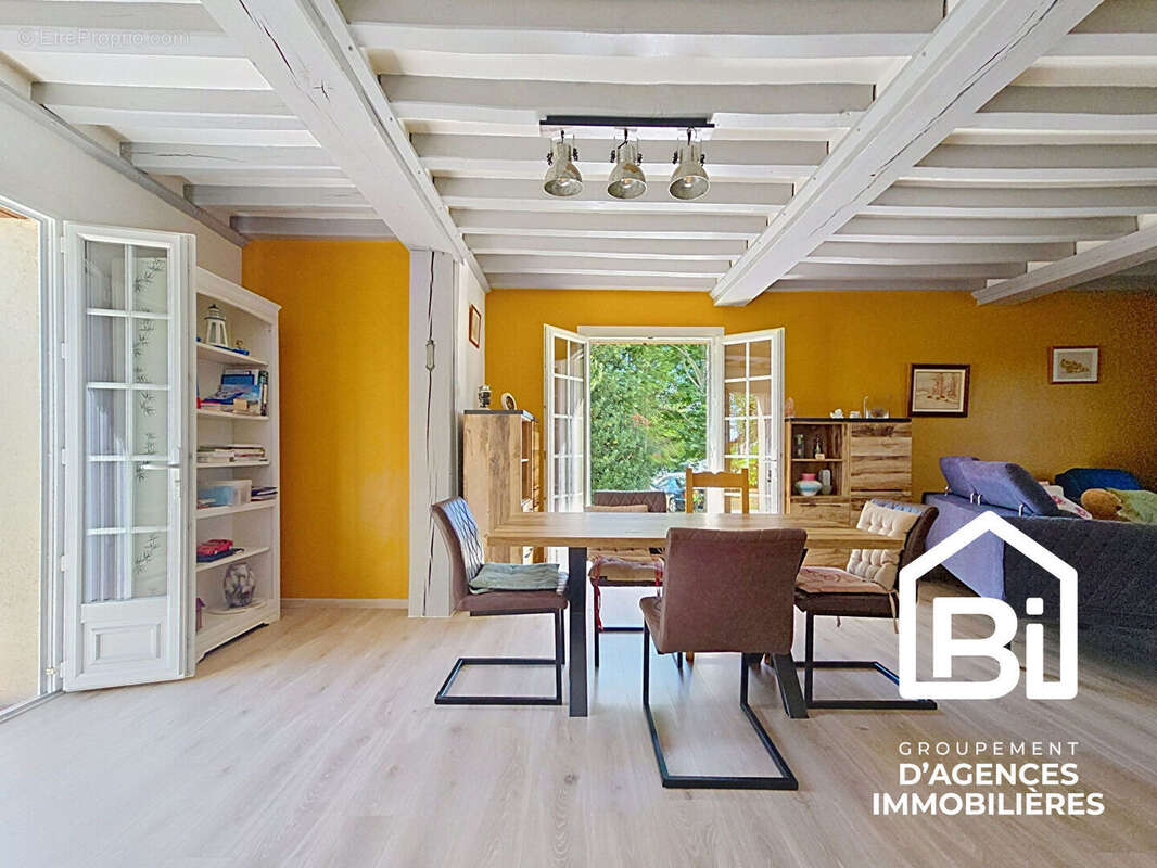 PONT L EVEQUE - Maison 5 pièces -130 m2 habitables et sous sol complet - photo 5