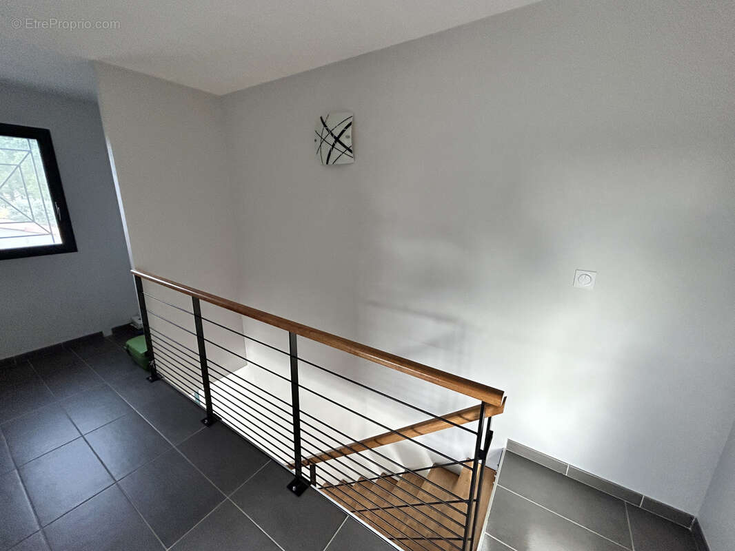 Maison à SAINT-QUENTIN-LA-POTERIE