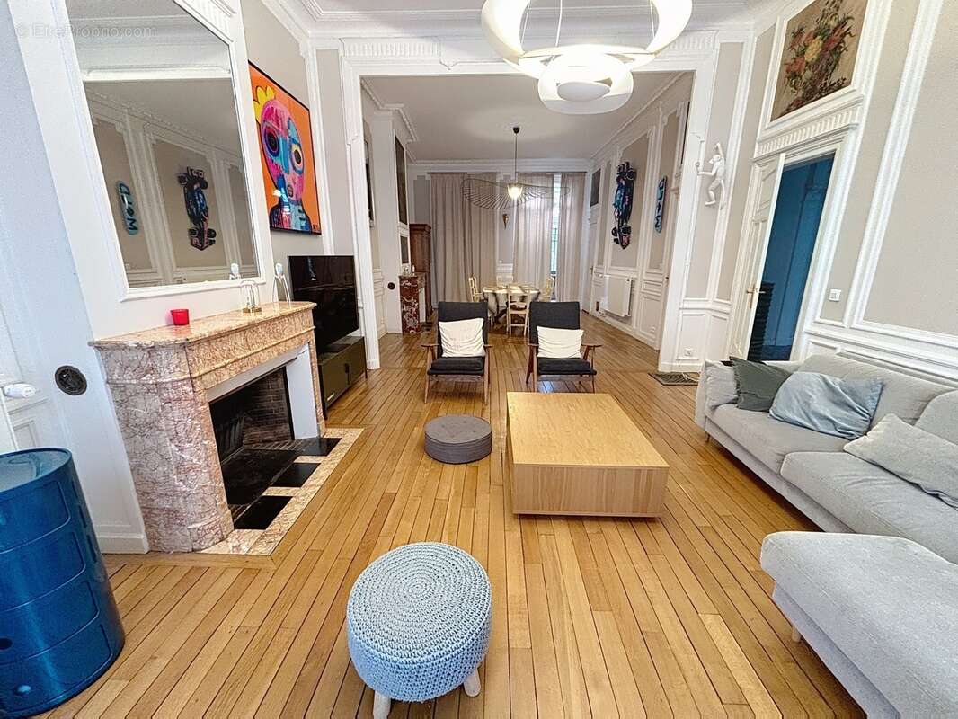 Maison à vendre 15 pièces, jardin et garages REIMS (51) - photo 6