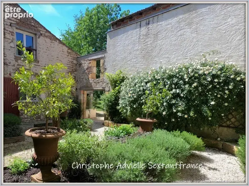 Ensemble immobilier, habitation 230 M2, 5 chambres d'hôtes, 2 gîtes, piscine sur 1 Ha - photo 15