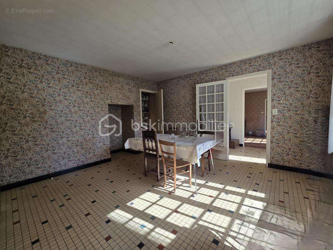 Ensemble immobilier à fort potentiel – calme, verdure et multiples dépendances - photo 12