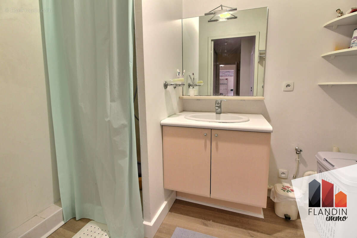 Appartement à CHARLY