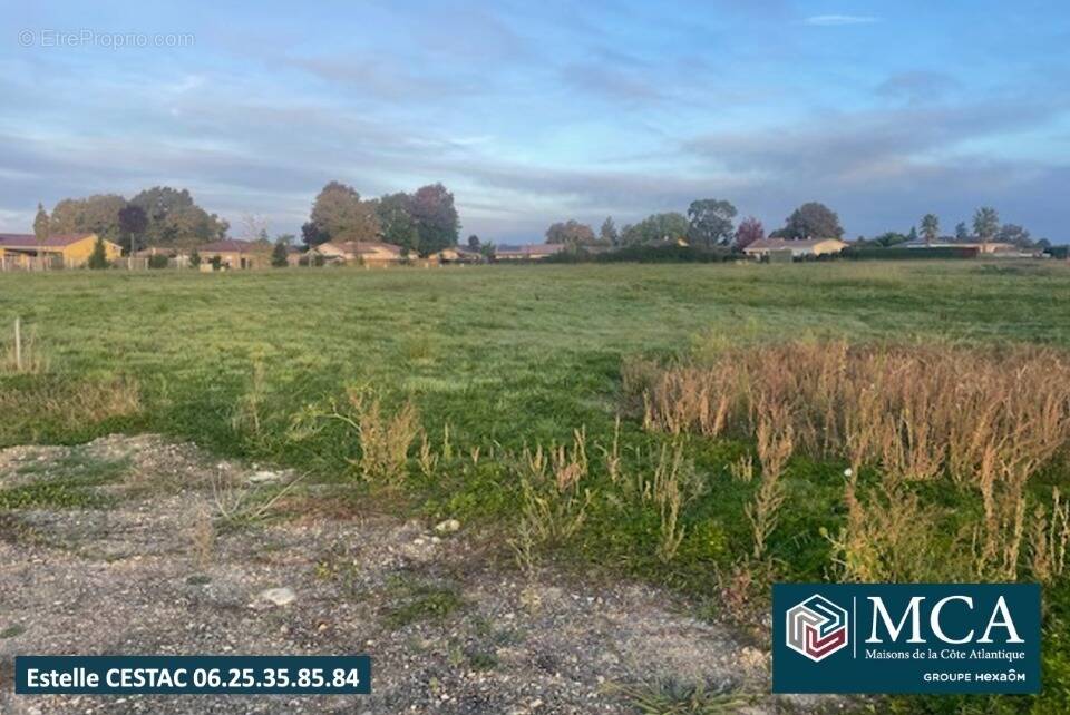Terrain à SAINT-SEVER