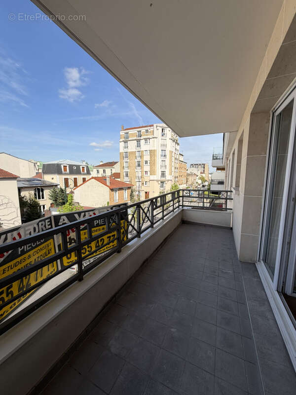 Appartement à LA GARENNE-COLOMBES