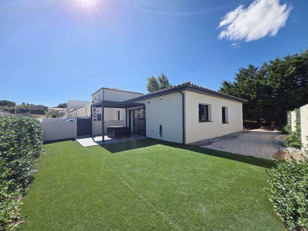 Maison à COLOMBIERS