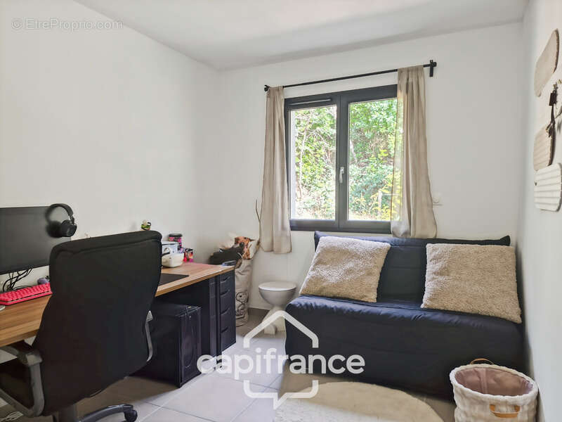 Maison à SAINT-GENIES-DE-COMOLAS