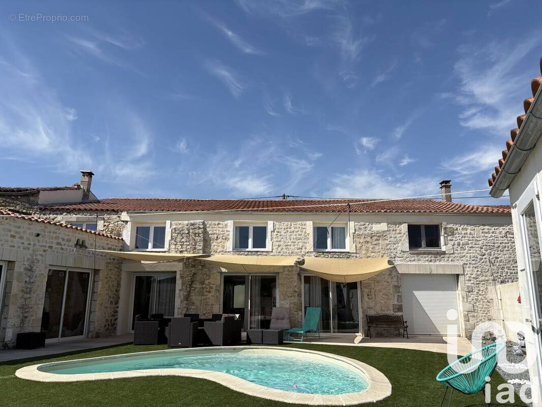 Photo 1 - Maison à NIEULLE-SUR-SEUDRE