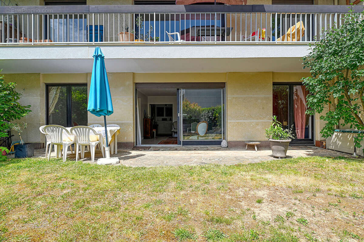 Appartement à VERSAILLES