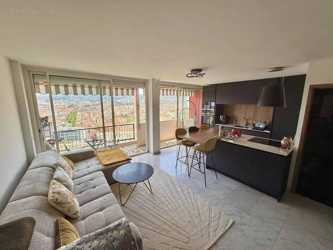 Appartement à NICE