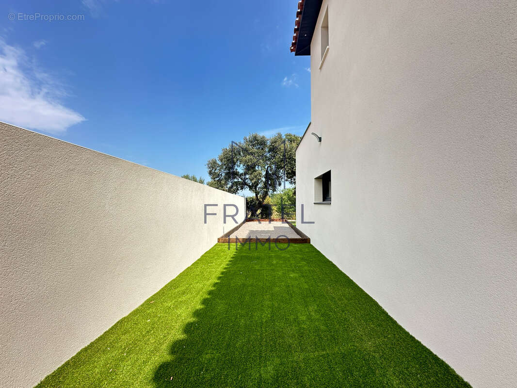 Villa contemporaine 143 m2 avec piscine - photo 11