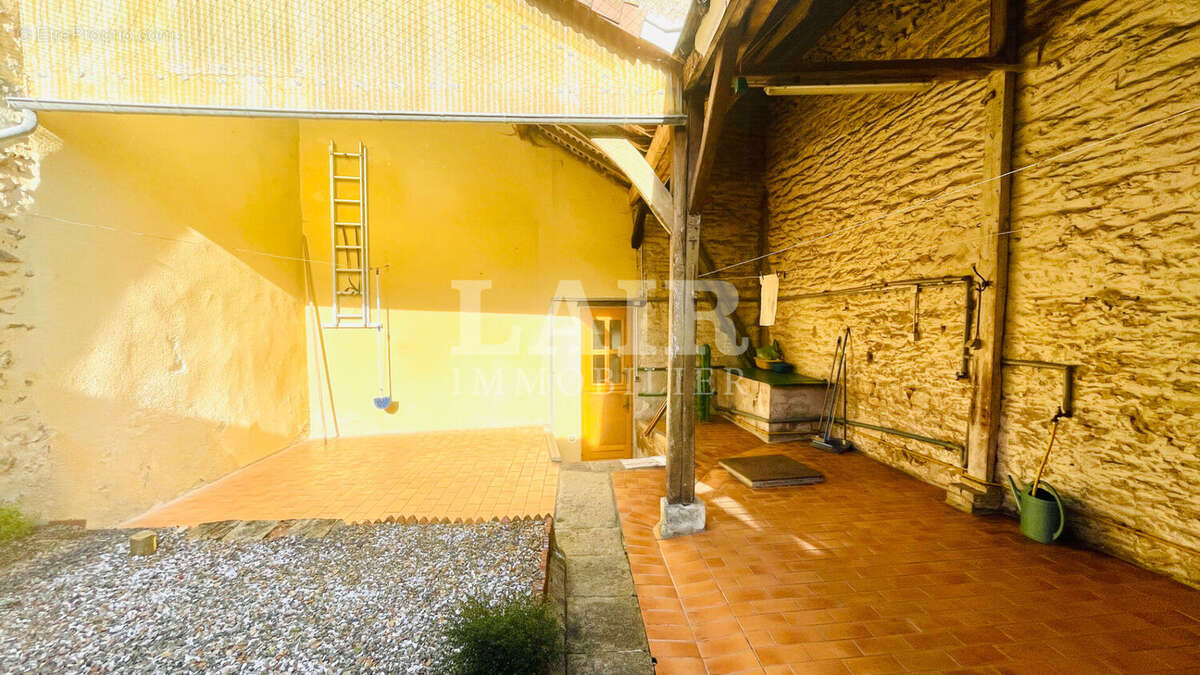 Maison à FRESNAY-SUR-SARTHE