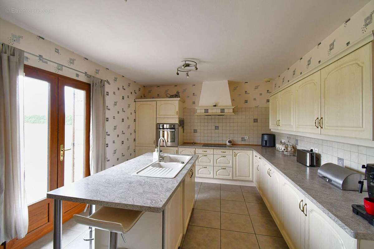 Maison 150 m² à Alligny-En-Morvan  - photo 7