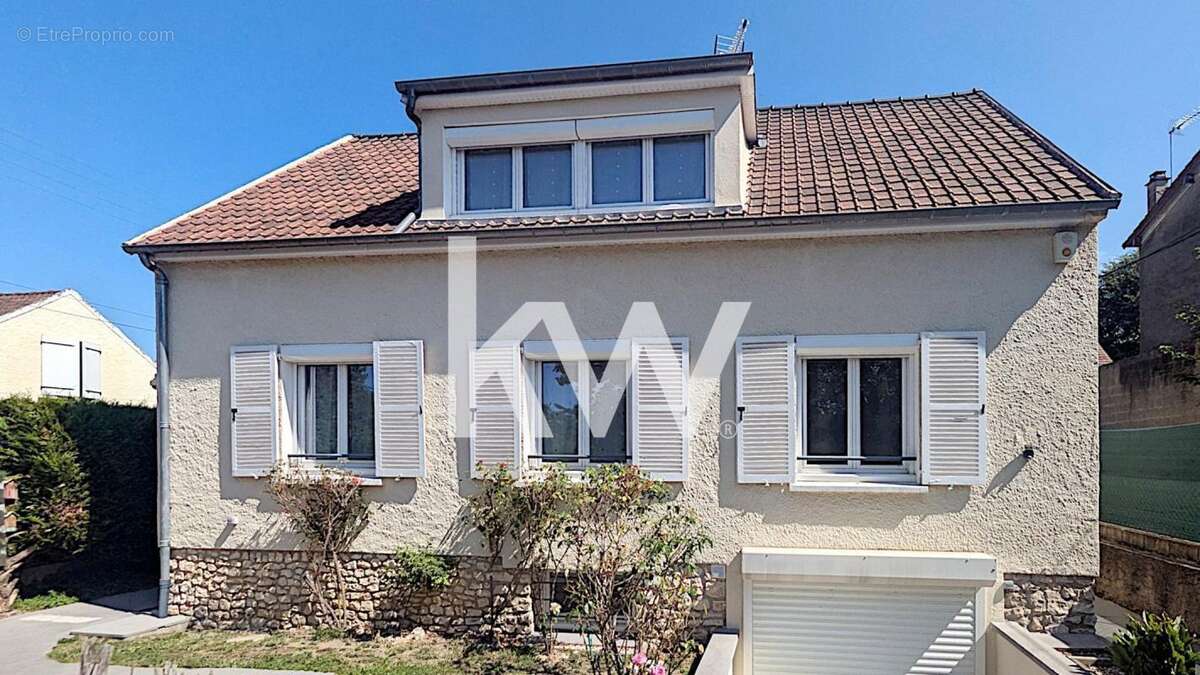 Maison à MONTMORENCY