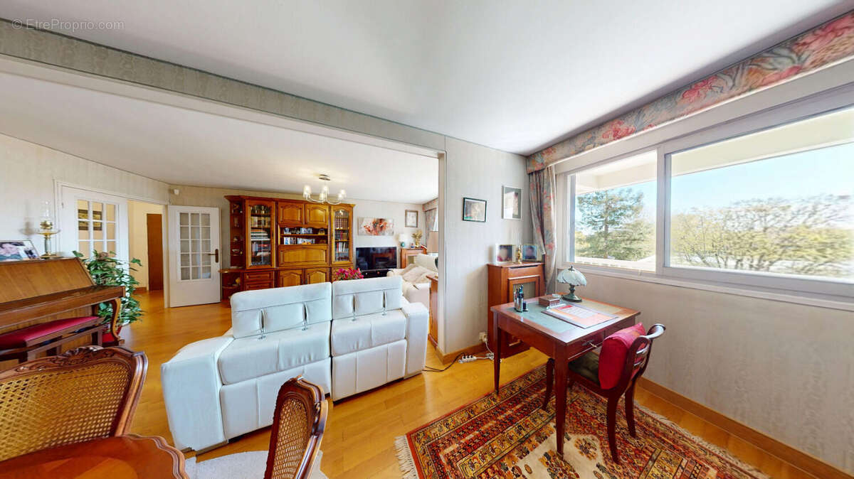 Appartement à AUBERVILLIERS