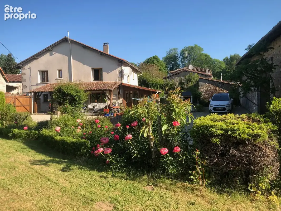 Photo Maison à Mazerolles au prix de 231 000€