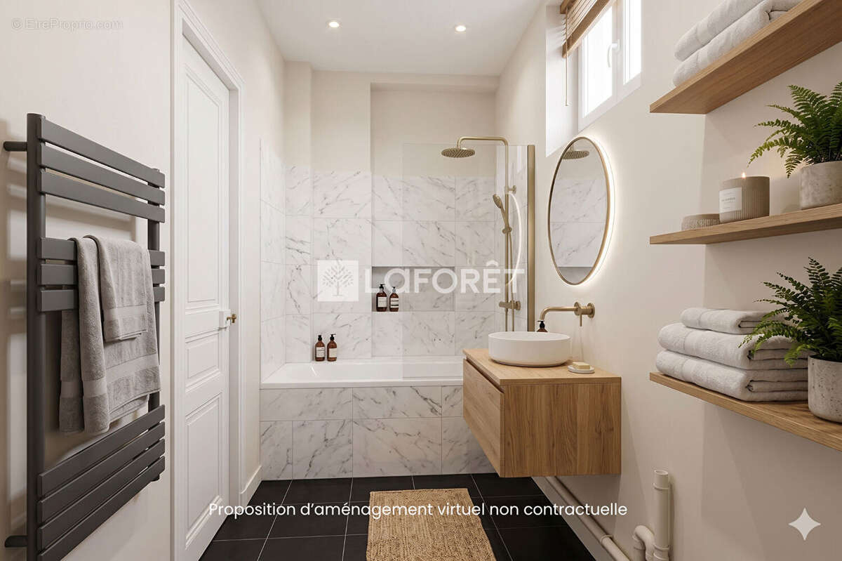 Appartement à PARIS-16E