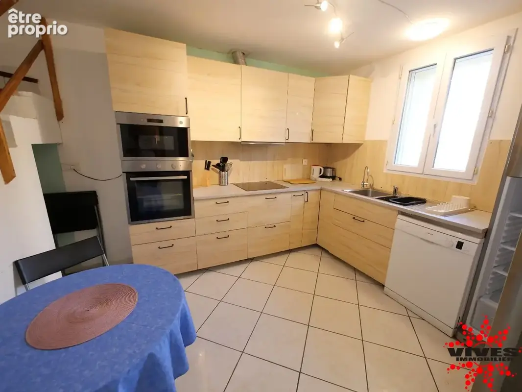 Maison de village de 115 m² avec jardin et beau potentiel - photo 11