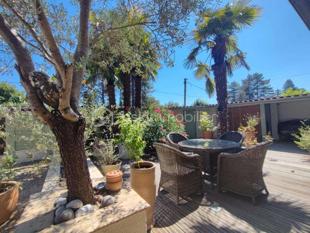 Propriété 255 m² avec gîte indépendant et piscine – Excellent rapport qualité/prix - photo 2