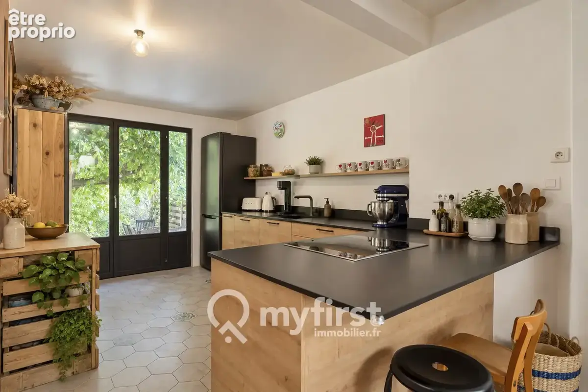 Maison 1920 avec jardin et garage — Élisa-Pivote, Toulon est - photo 13