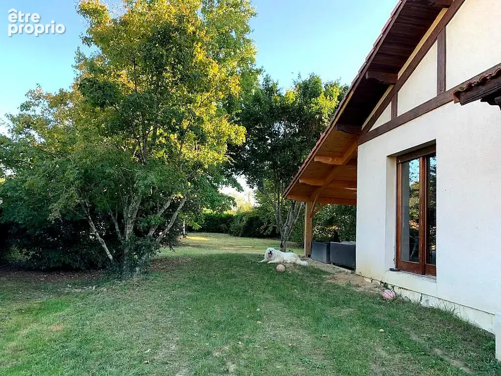 NARROSSE, maison d'environ 180 m2 avec 6 chambres - photo 1