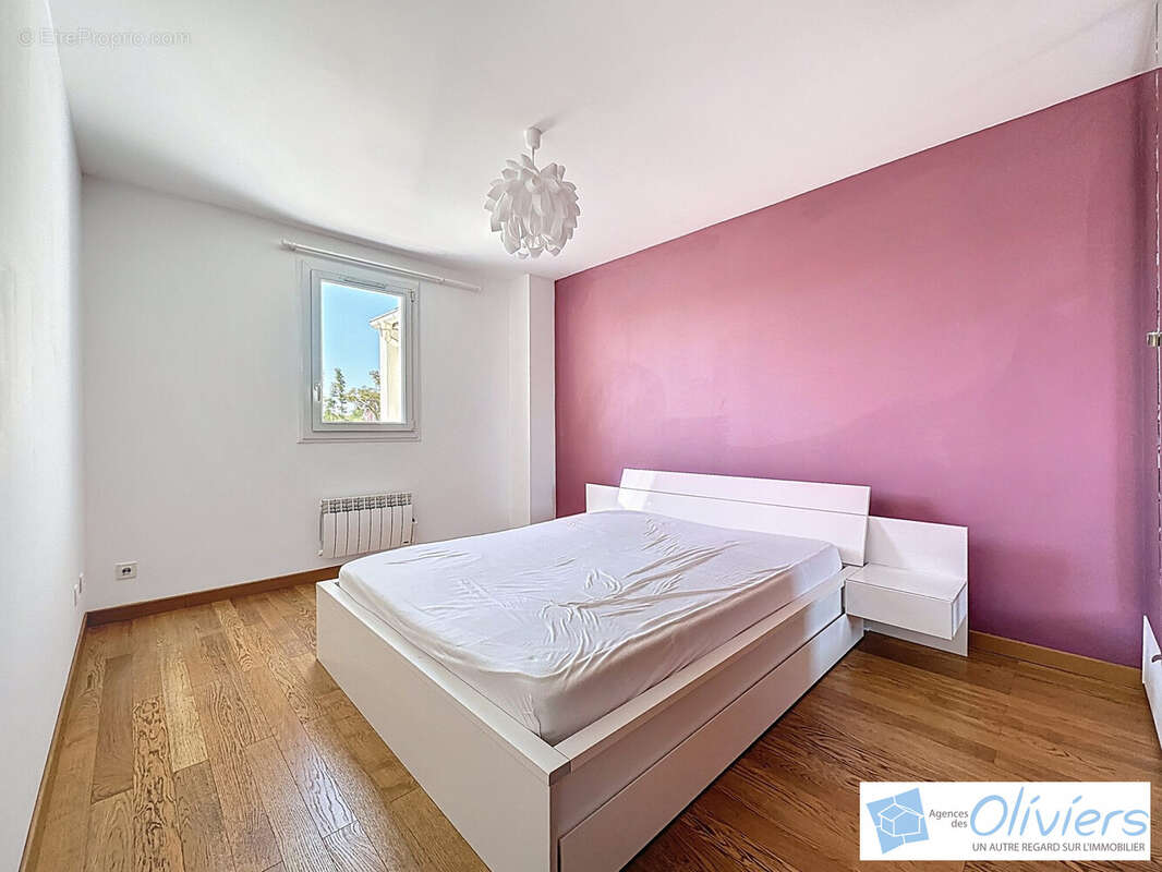 Appartement à VOISINS-LE-BRETONNEUX