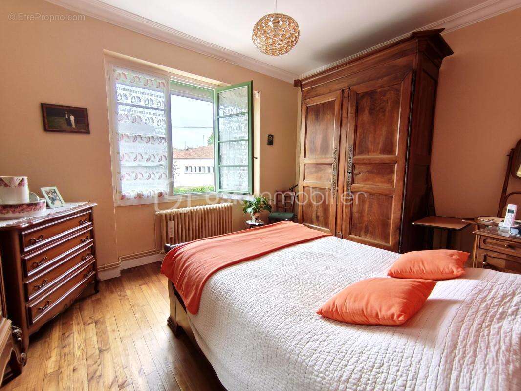 Maison en pierre 150m², 4 chambres, Jardin, 2 logements possibles - photo 6
