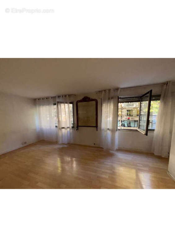 Appartement à PARIS-19E