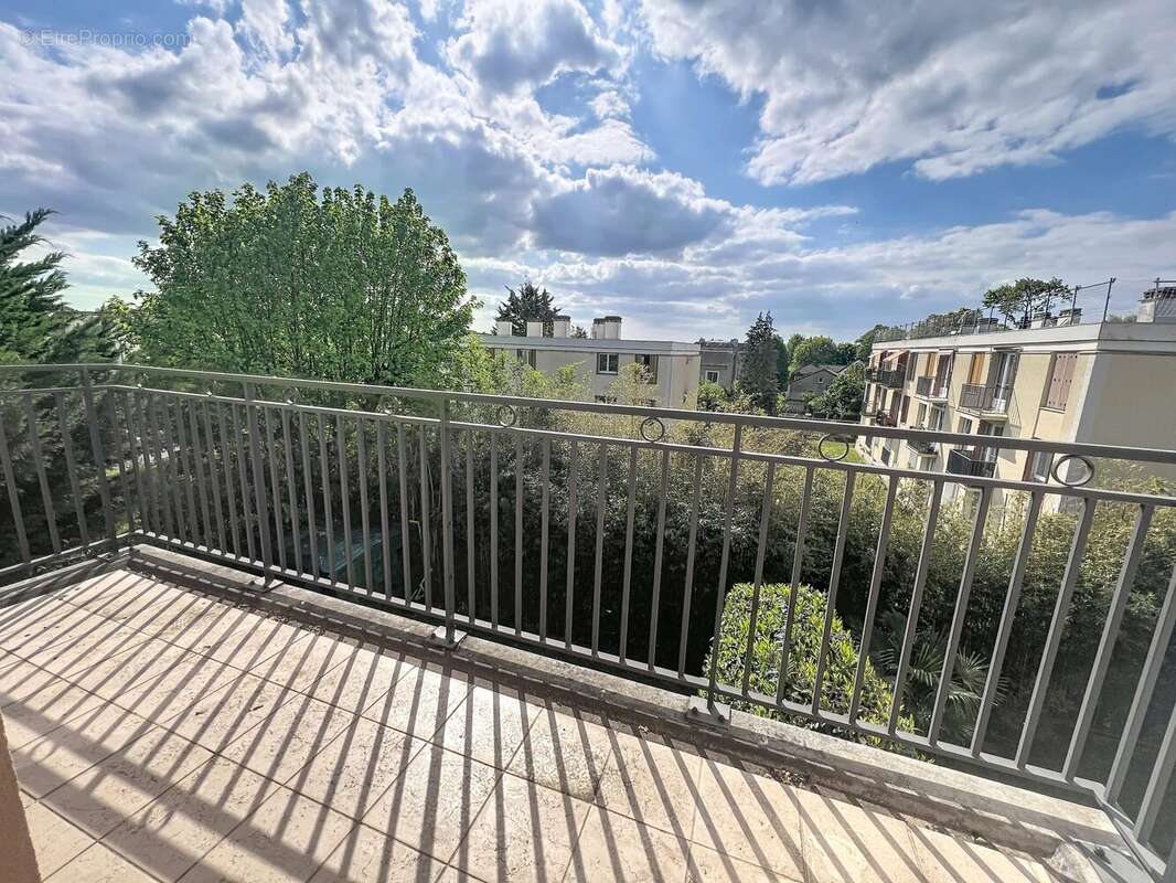 Appartement à CHENNEVIERES-SUR-MARNE