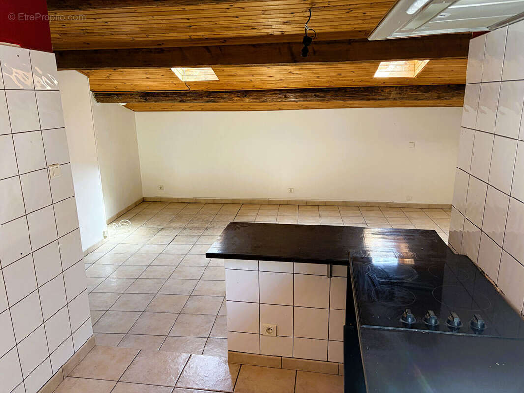 Vente appartement 3 pièces 13490 JOUQUES - photo 3