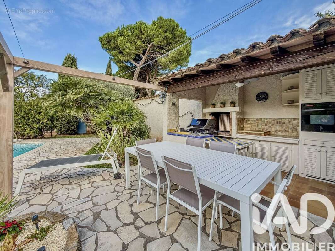 Photo 8 - Maison à PUGET-SUR-ARGENS