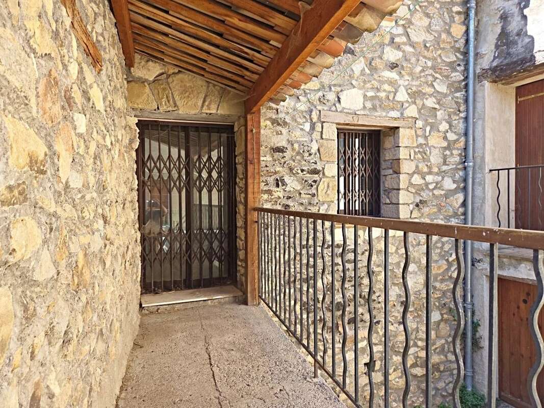 Maison à MEAILLES