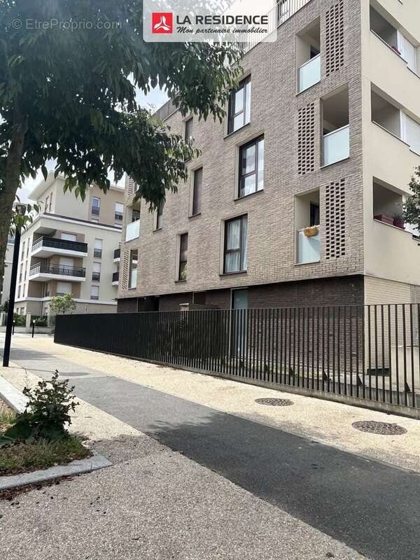 Appartement 31 m² à Trappes  - photo 5