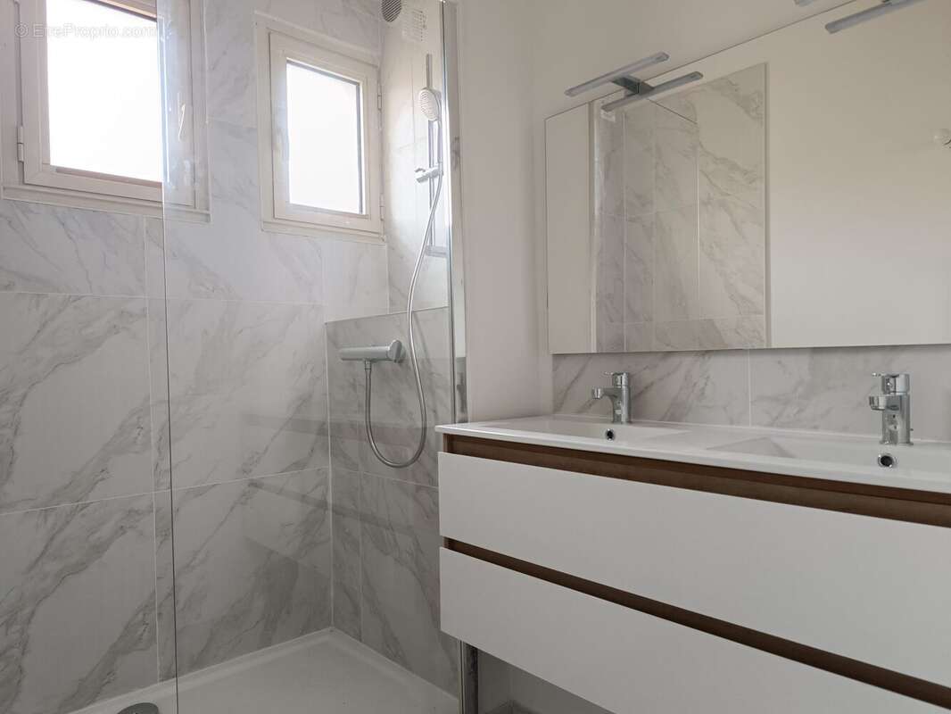 SDE - Appartement à NARBONNE