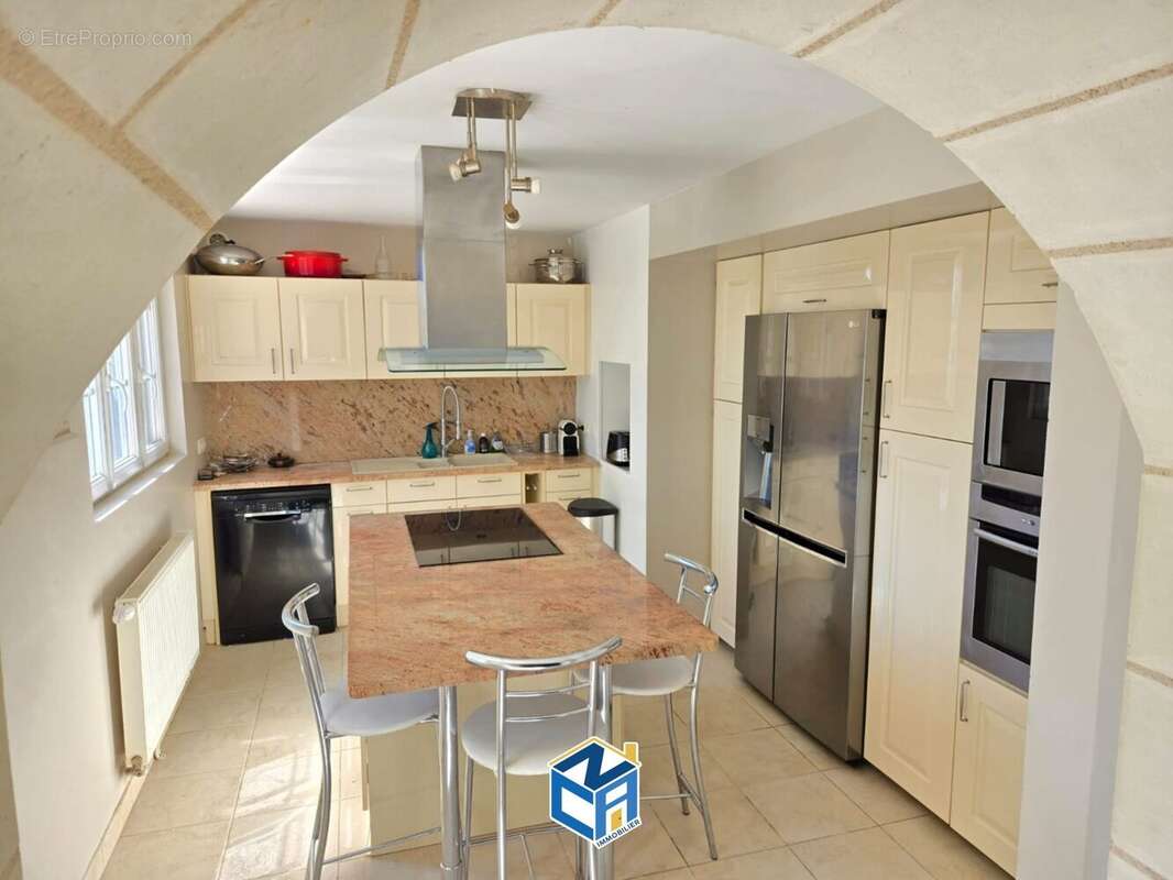 Maison à CINQ-MARS-LA-PILE