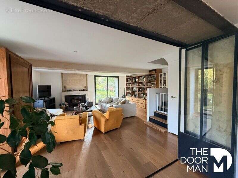 Maison à SAINT-GELAIS