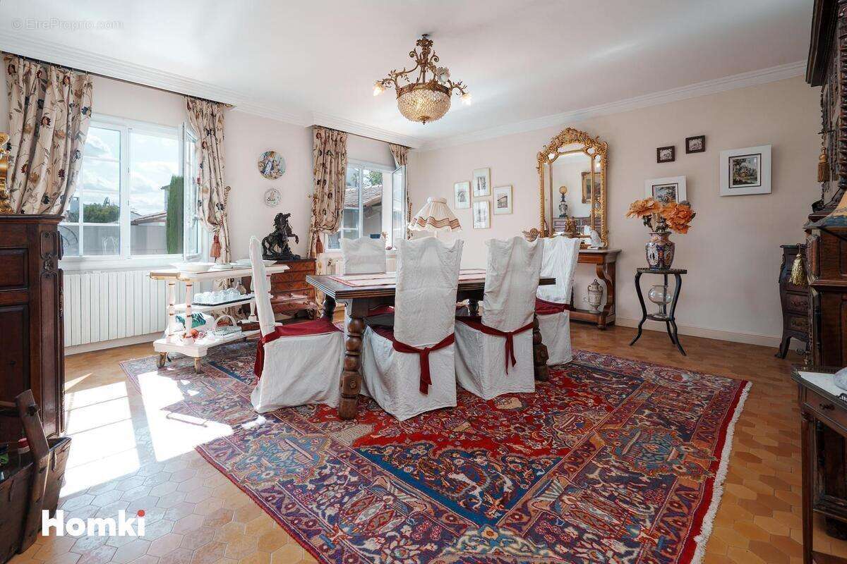 Maison à LIGNAN-SUR-ORB